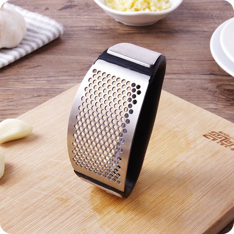 430 stainless steel Garlic Press Roller  home garlic squeezer manual pressure garlic kitchen gadget tools